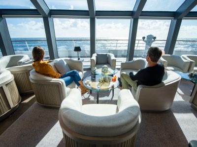 LE_Commandant_Charcot_-_N-6_lifestyle_observatoire_anori_CDT_Charcot_-_StudioPONANT-OlivierBlaud_copie_1920_copy_1