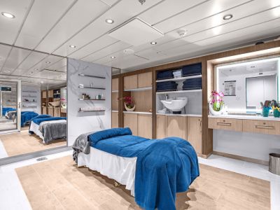 MS_Ocean_Victory_-_Albatros_Polar_Spa_1920