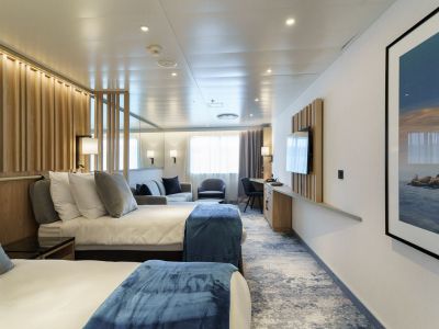 MS_Ultramarine_-_Explorer_Suite_Cabin_317_24_Web_1920