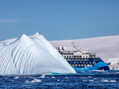 OceanVictory_Paulet_Island_c_AlbatrosExpeditions_1920