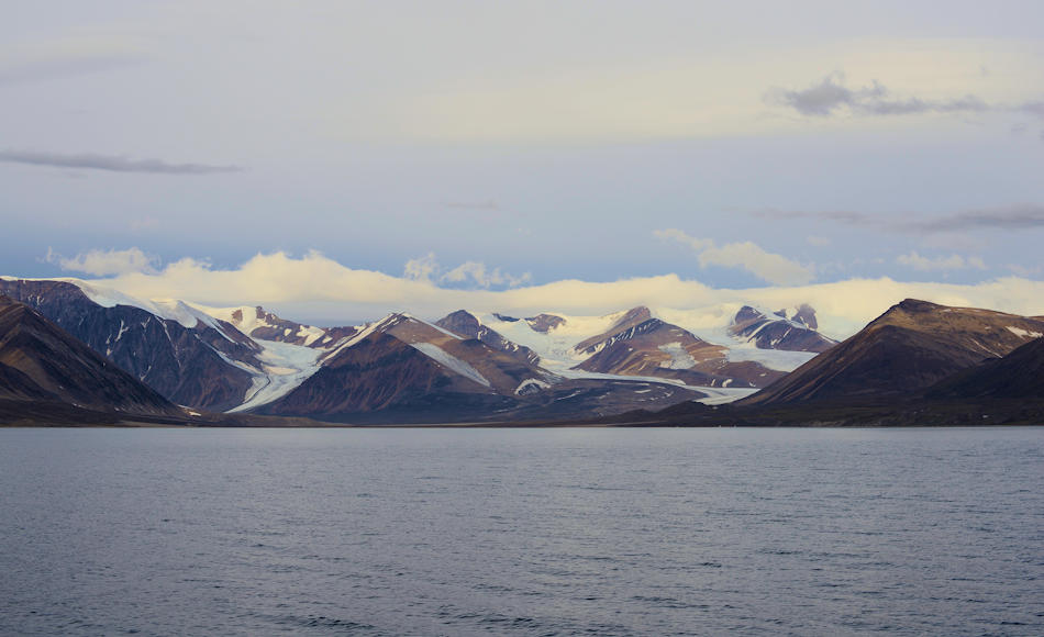 Die Suche nach der legendären Nordwestpassage, die den Seeweg zwischen Atlantik und Pazifik hätte abkürzen sollen, forderte über die Jahrhunderte zahlreiche Menschenleben. Erst Roald Amundsen gelang es 1906 die Passage zu durchfahren. Bild: Michael Wenger