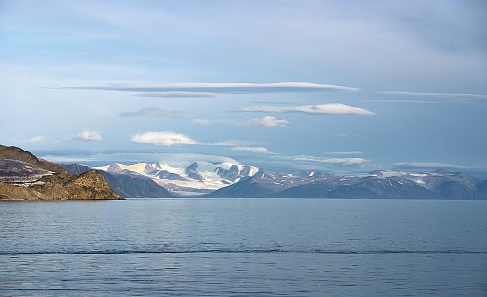 In diesem Jahr war einmal mehr praktisch die gesamte Nordwestpassage frei von Eis, auch der Eingang im Lancaster Sound. Daher war der Wasserweg für kleine Jachten und auch grössere Schiffe offen. Bild: Michael Wenger
